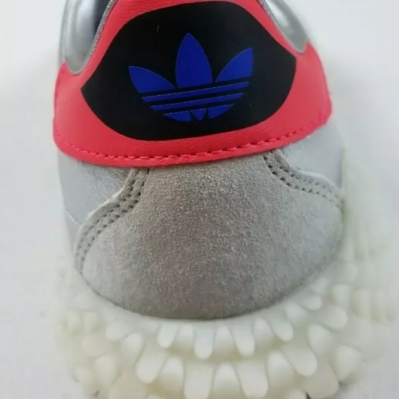 Adidas - Picture 4 of 5